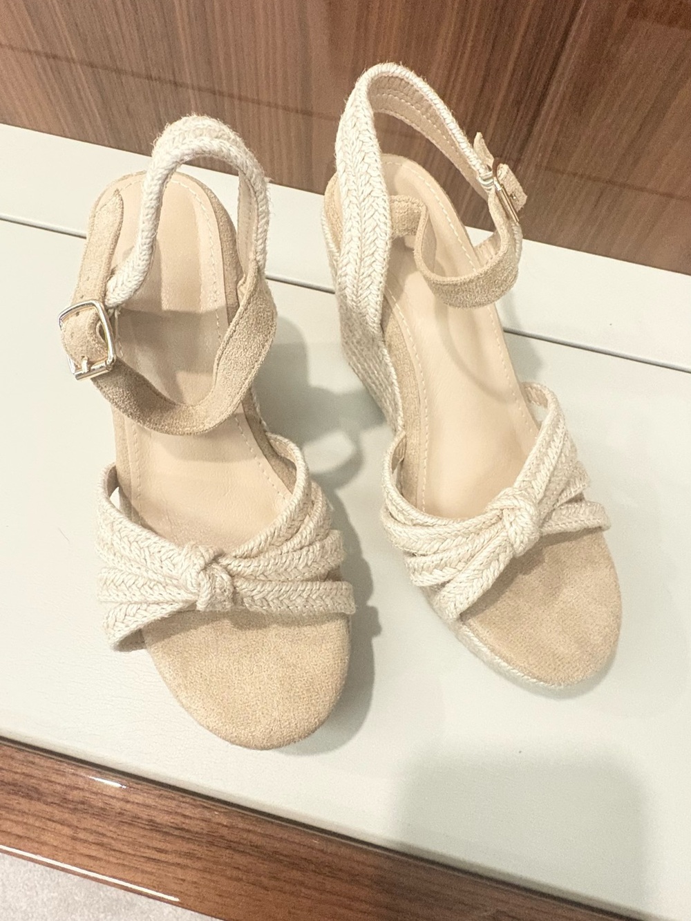 Wedge Platform Sandals 4 pairs For $40 - Picture 5 of 16